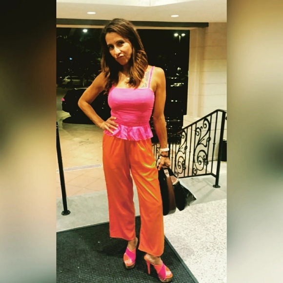 Meet your Posher, Mija - Picture 2 of 2